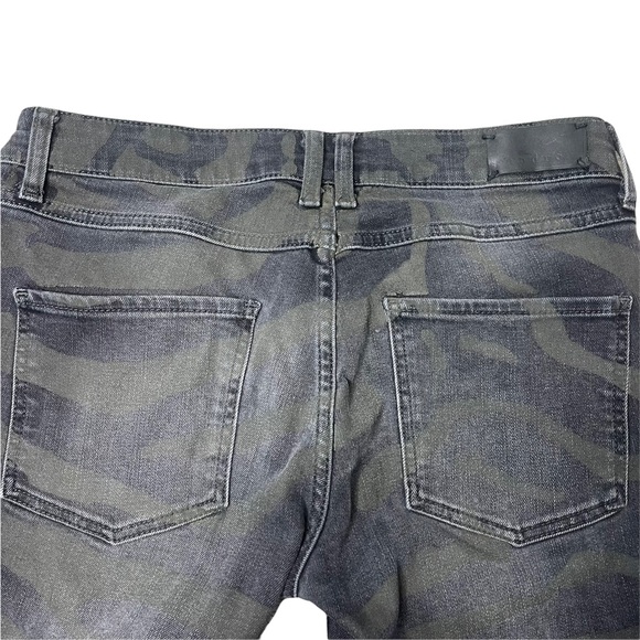 SANDRO Women's Black Washed Green Zebra Print Skinny Denim Jeans Size 40 EUC - Picture 6 of 11